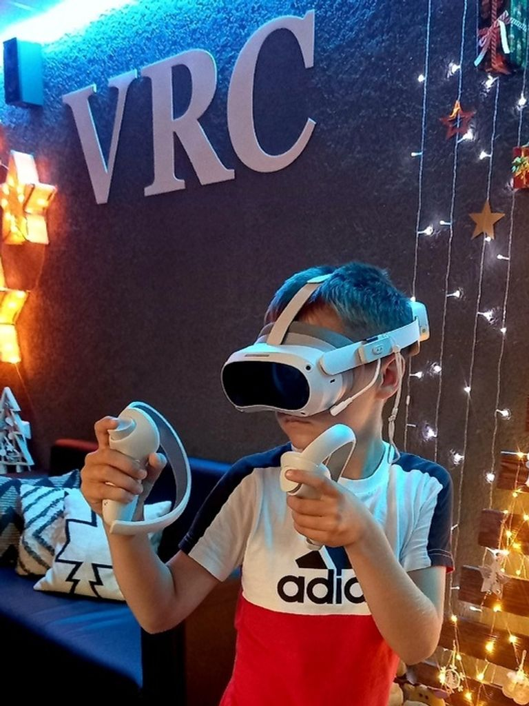 Игра в очках виртуальной реальности