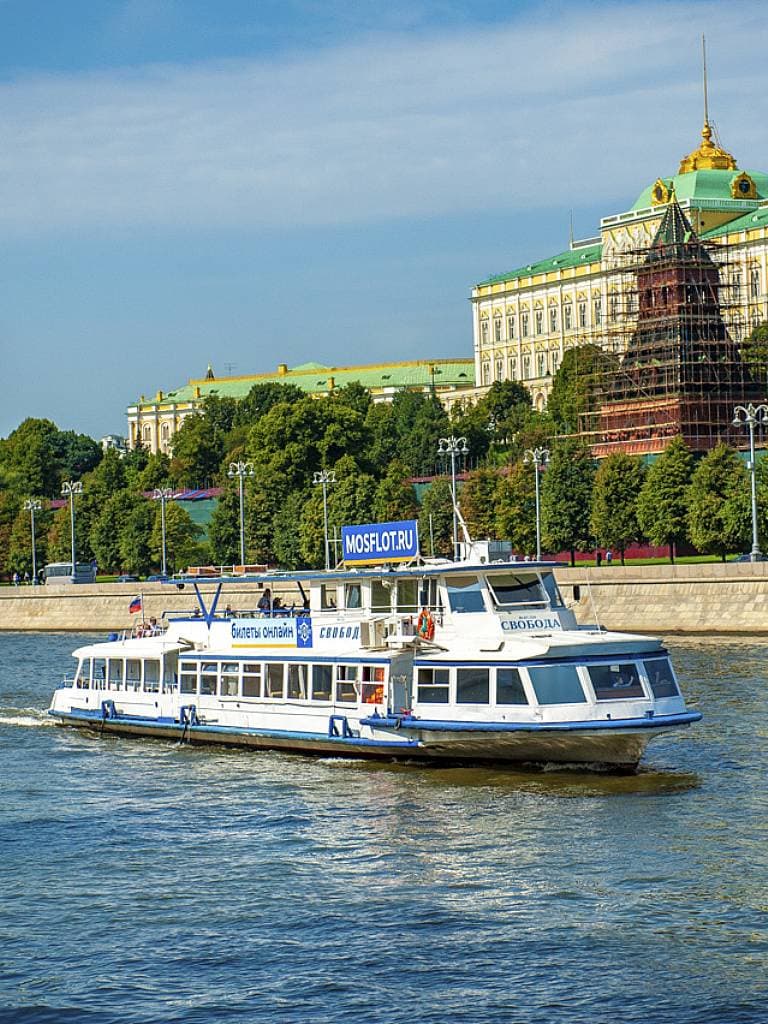 Последний звонок 2025 «Муз-экспресс» с ужином и диджеем на борту