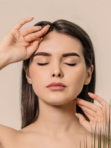 Удаление перманентного макияжа ремувером/лазером на выбор