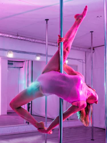 Занятия по Exotic Pole Dance