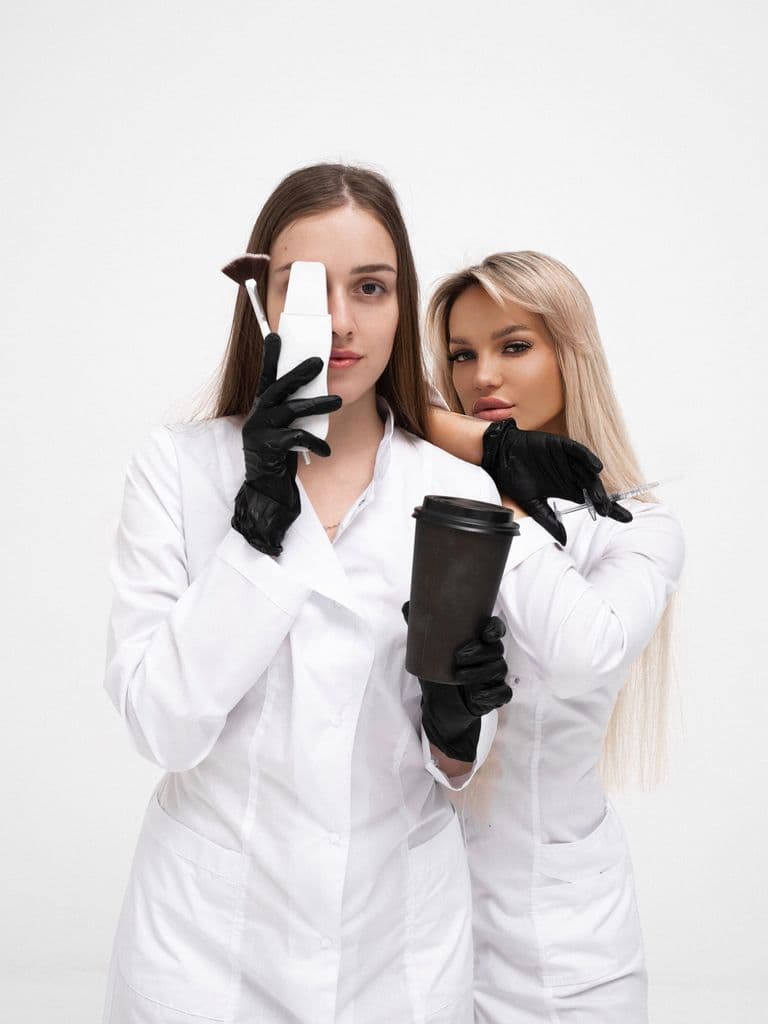 на безинъекционную биоревитализацию или мезотерапию