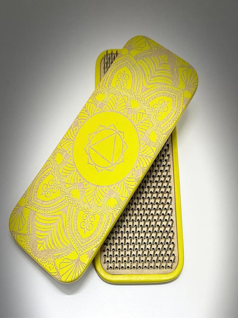 Ассортимент досок Садху с оцинкованными гвоздями