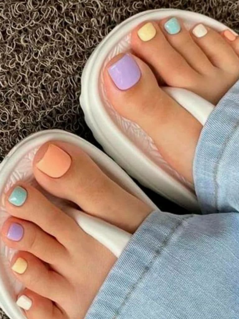 Полный педикюр + покрытие гель-лаком PNB