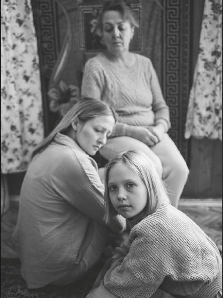 Билеты на фотовыставку «Дочки-матери»