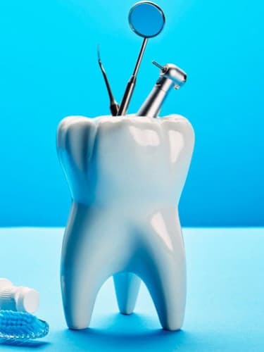 Художественная реставрация коронкой