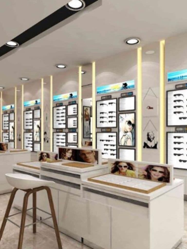 Медицинские оправы при заказе линз для очков в салоне оптики