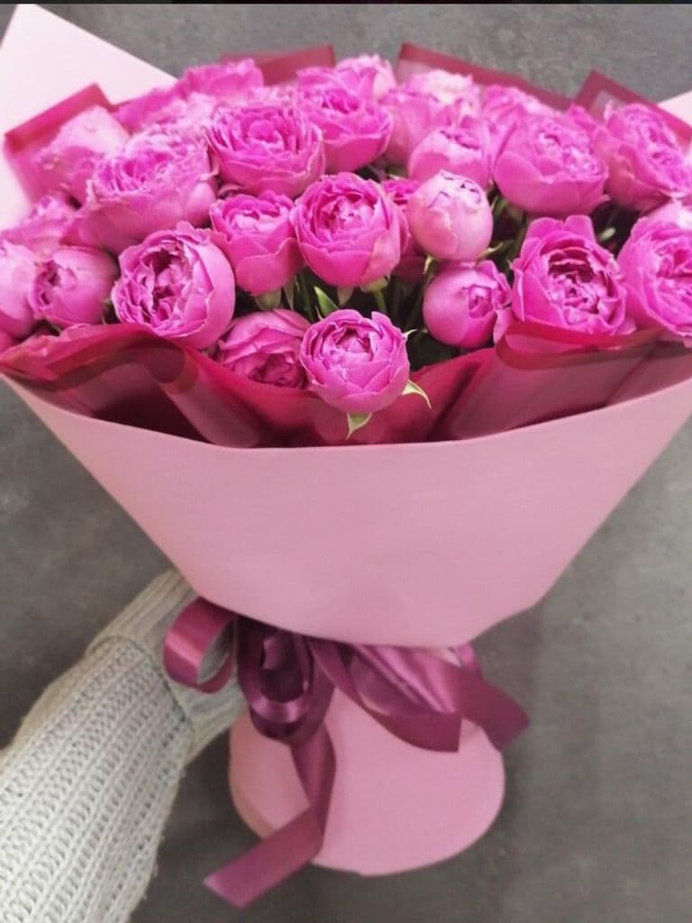 Монобукет «Пионовидные розы мисти баблз»