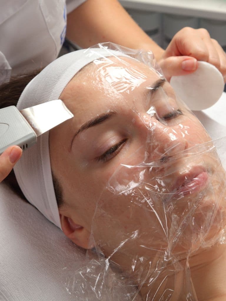 Комбинированная чистка лица + пилинг