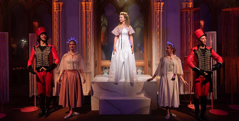 Новый театр Эдуарда Боякова