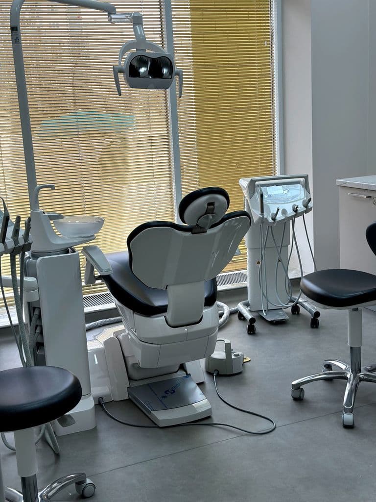 Простое удаление постоянного зуба