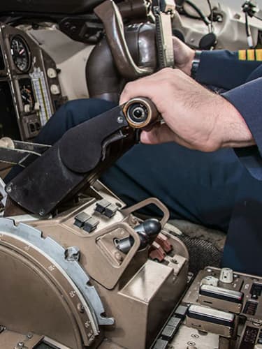 Полет на авиатренажере + экскурсия + фотосессия