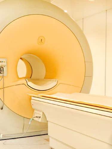 Первичный приём врача ортопеда-травматолога (главный врач, к.м.н.)