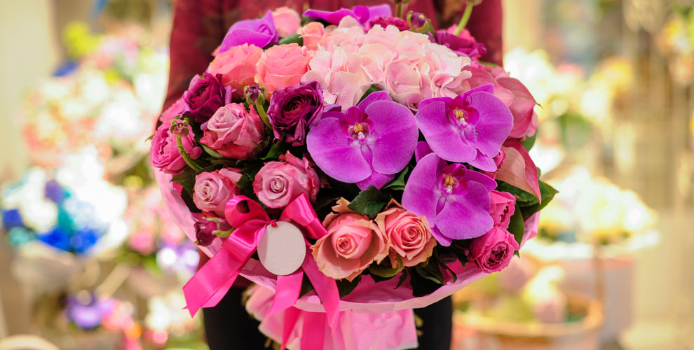 Салон-магазин цветов и подарков BUTTONE