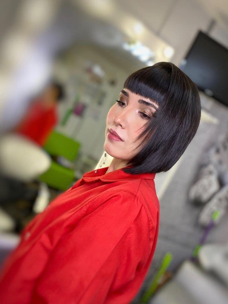 Стрижка челки