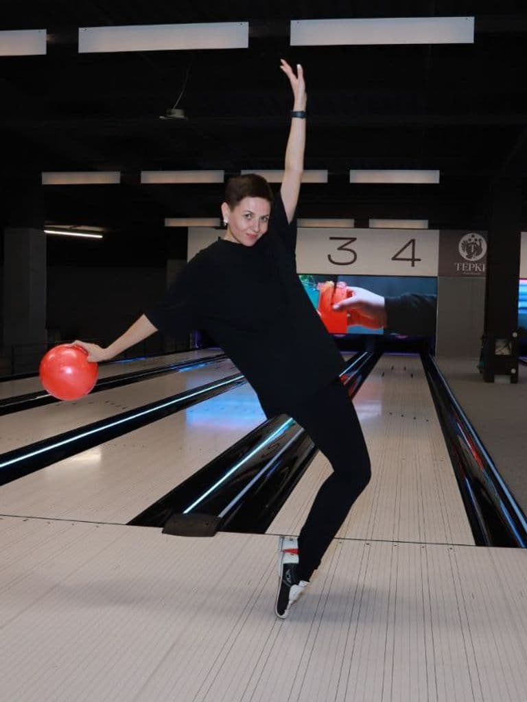 Развлечения ресто-боулинга в Сб и Вс