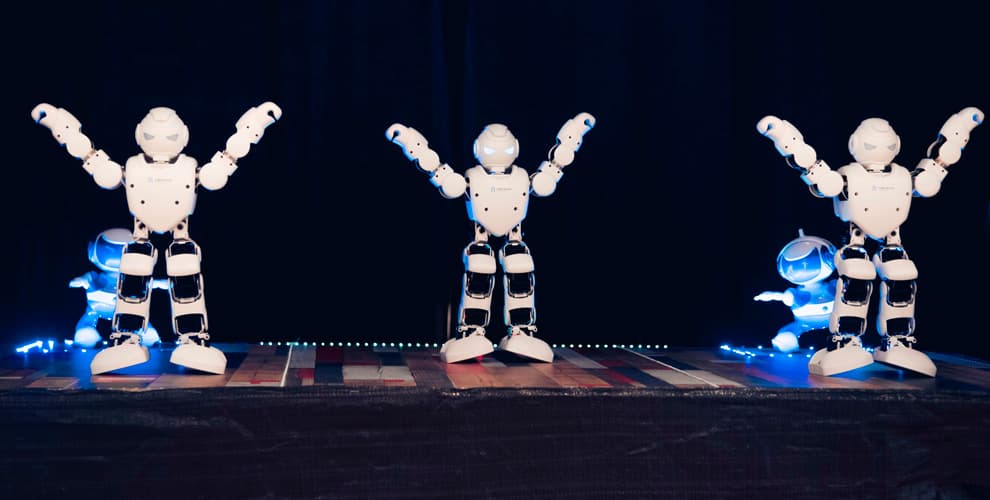 Выставка роботов "Корпорация роботов"