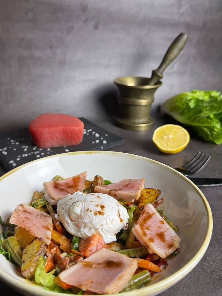 Меню кухни и безалкогольных напитков