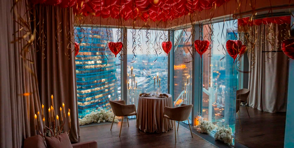 на романтическое свидание на крыше в «Москва-Сити», 1 ч.