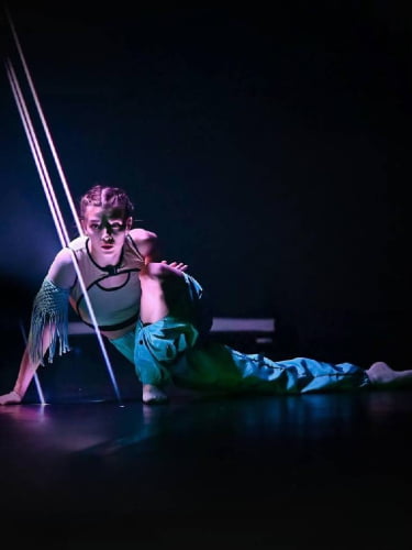 Новогодний иммерсивный спектакль «Кто живёт в волшебном городе?» - скидка 100 рублей с билета
