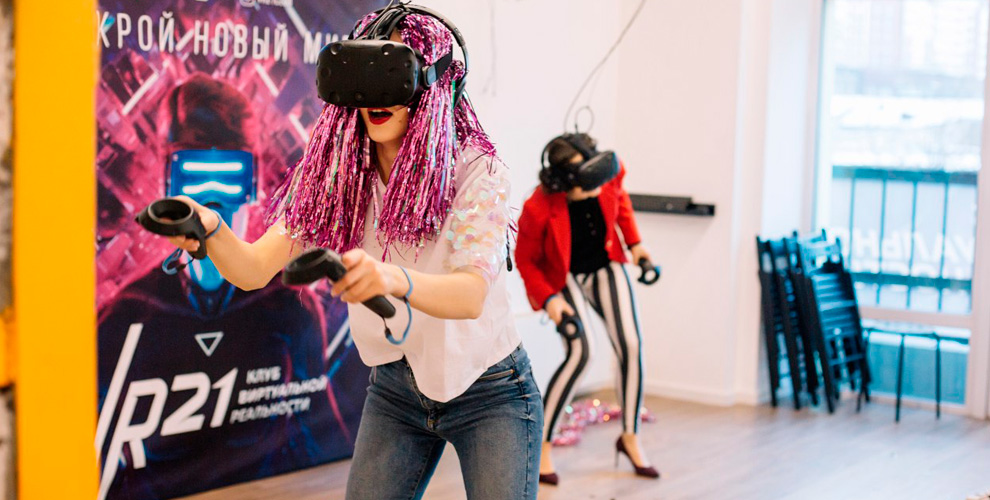 на 30 мин. игры в шлеме виртуальной реальности для одного человека в будние дни до 17:00