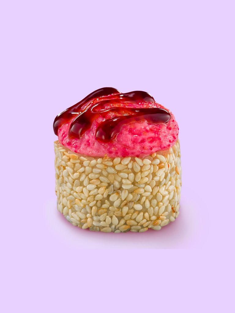 Запеченный ролл «Фирменный» при заказе от 1490 ₽