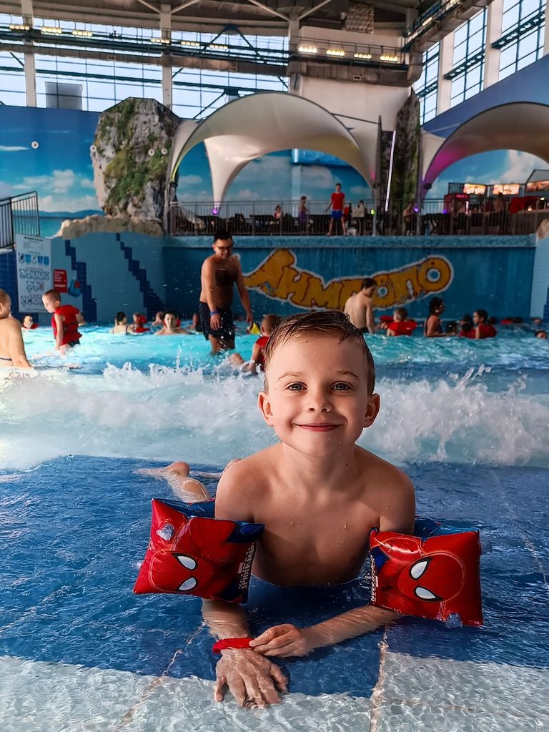 Тур в аквапарк «Лимпопо» на своей машине, по тарифу «Безлимит» с Сб по Вс