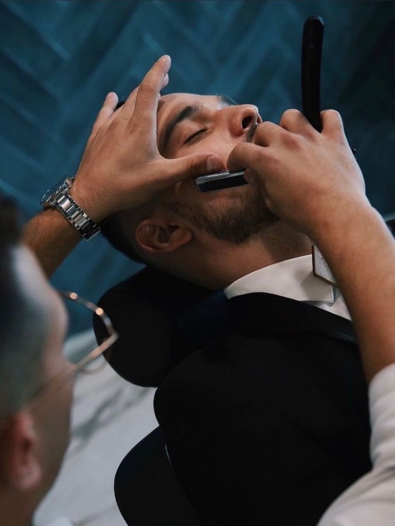 Оформление бороды, мастер