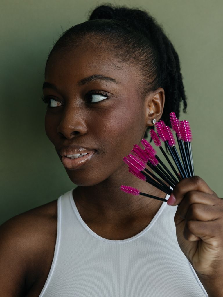 Архитектура бровей + окрашивание краской или хной