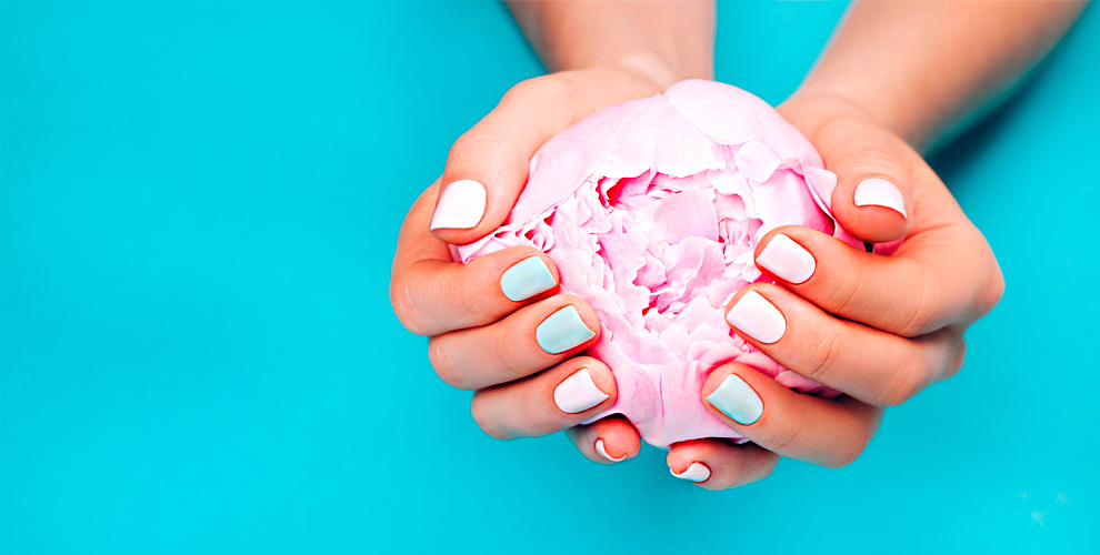 на женский маникюр + покрытие ногтей гель-лаком