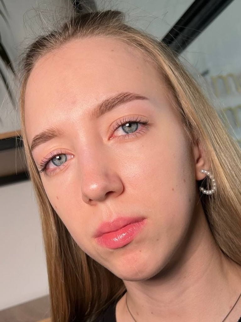 Окрашивание бровей