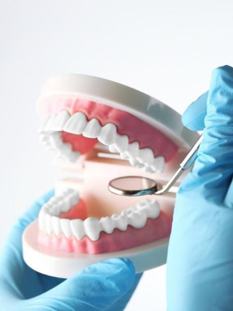 Первичная консультация врача-стоматолога терапевта