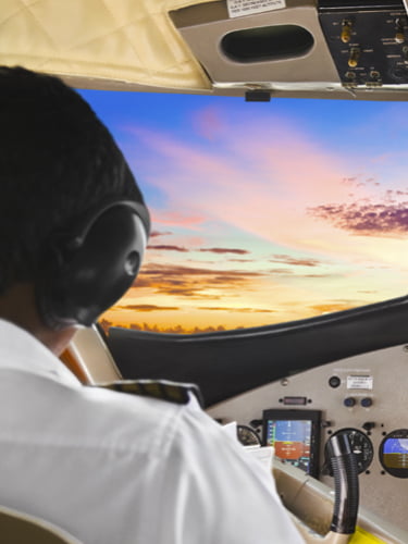 Предполетная подготовка + симулятор полета для 2-х человек