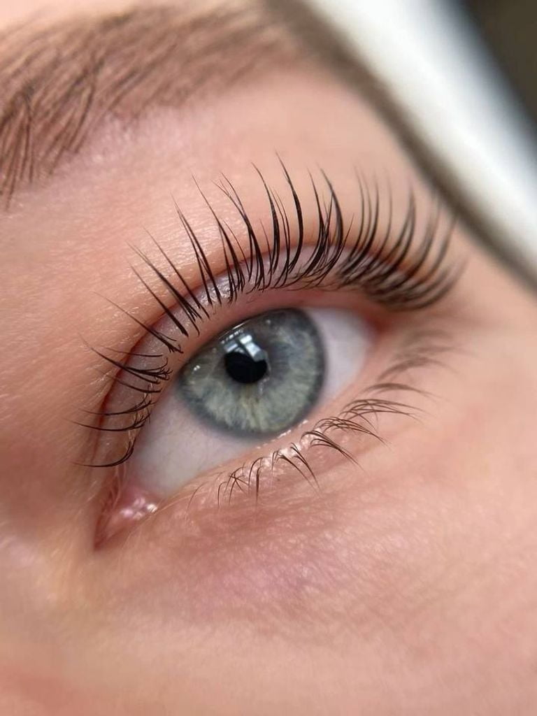 Ламинирование ресниц + окрашивание