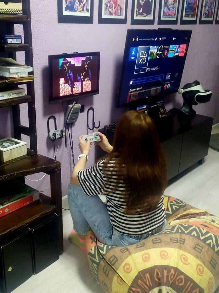 Игра в «Нинтендо» в любой день, 1 ч.