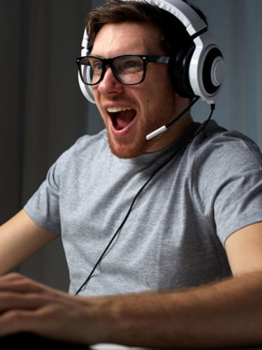 Игровое имущество в размере 25000₽ при первой регистрации