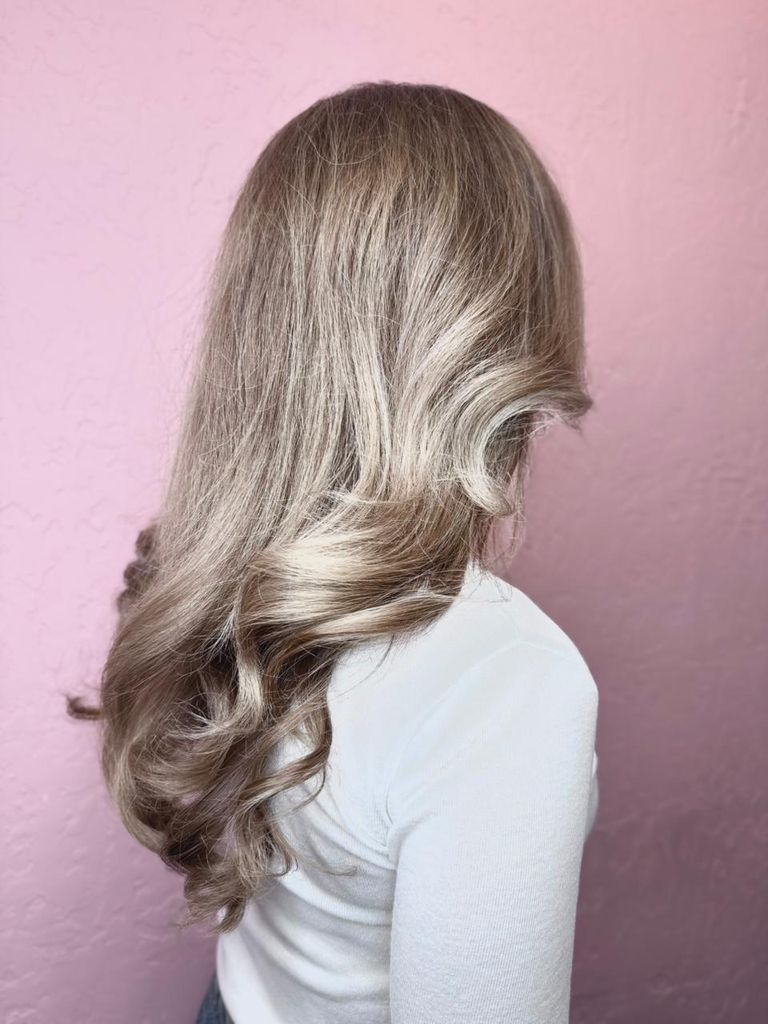 Сложное окрашивание + уход Revlon «Увлажнение» + укладка