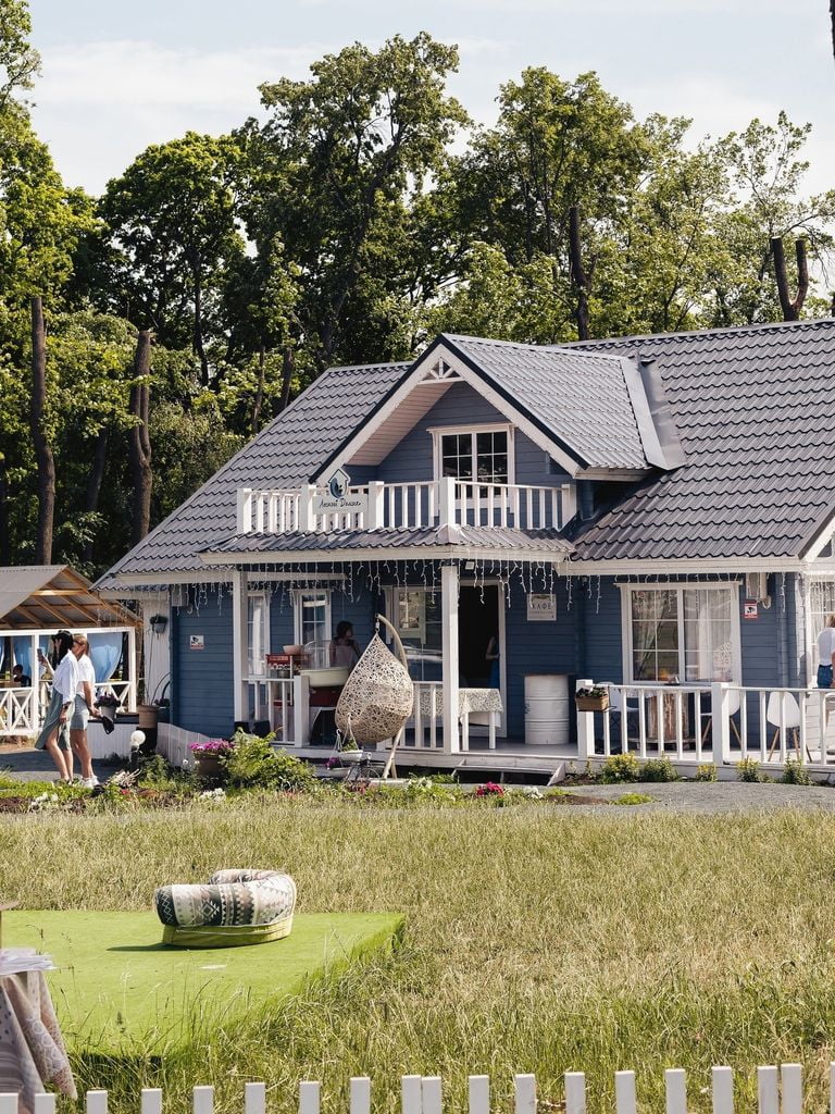 Проведение дня рождения в лесном домике