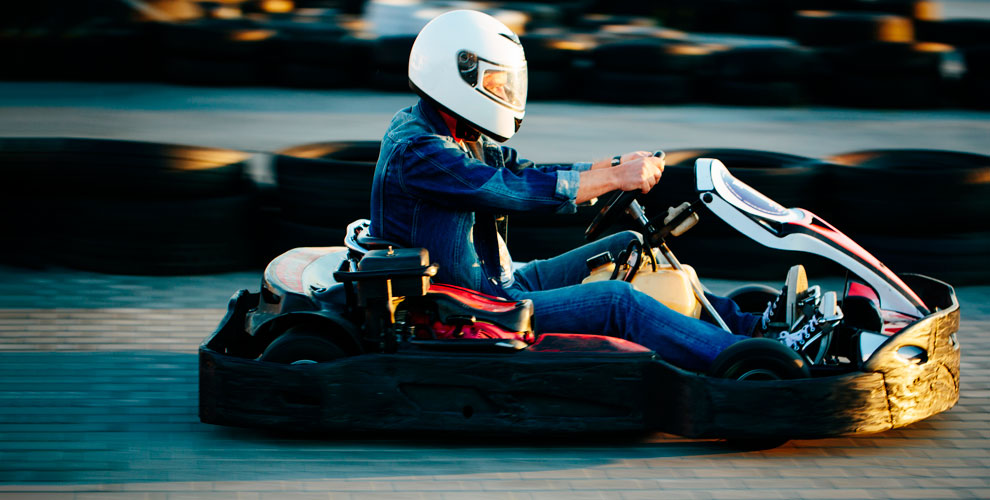 на 15-минутный заезд на двухместном карте