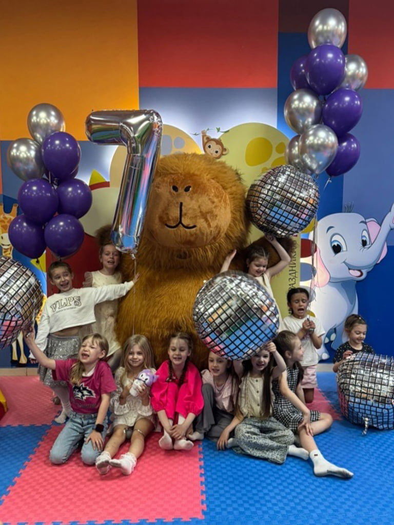 Экспресс-поздравление от Капибары Клубнички, 10 мин.