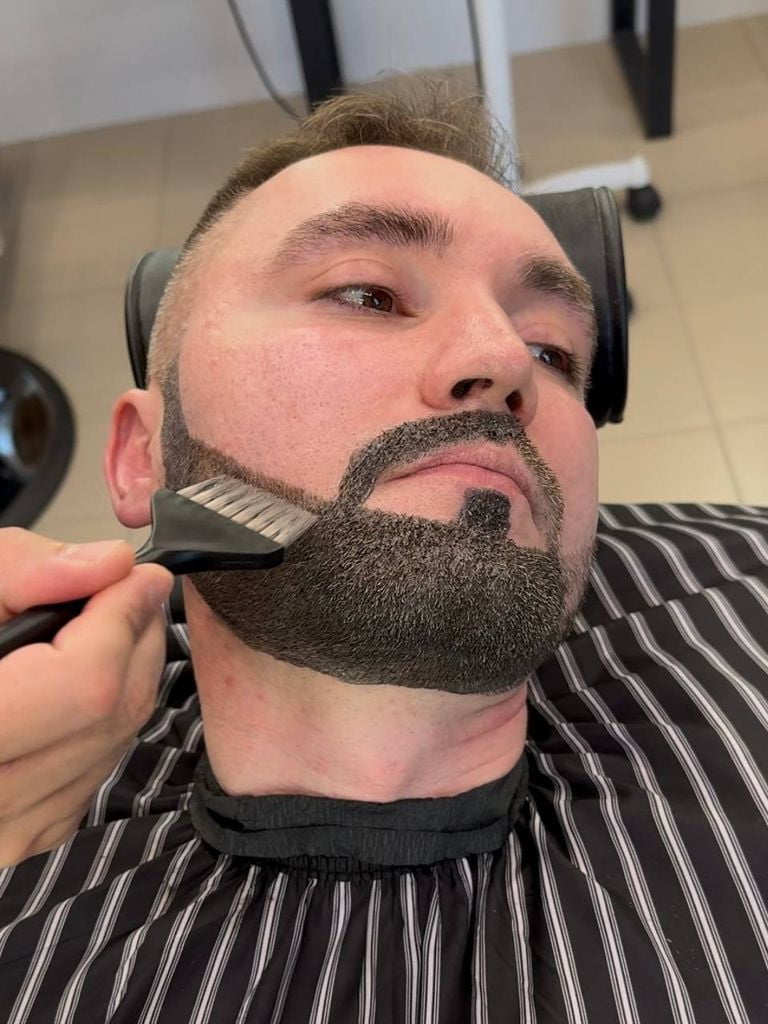 Тонировка бороды и усов