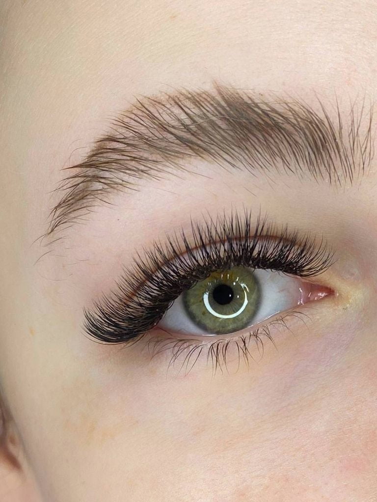 Наращивание ресниц