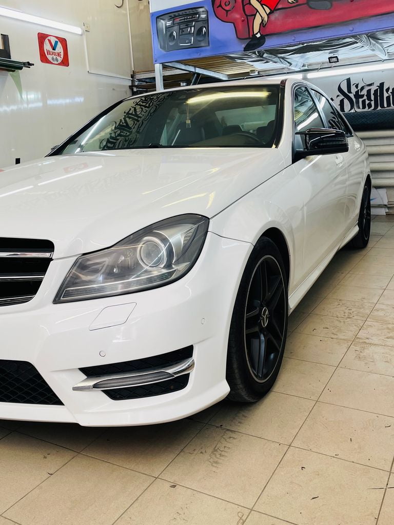 Бронирование 2-х фар автомобиля пленкой Shadow Guard