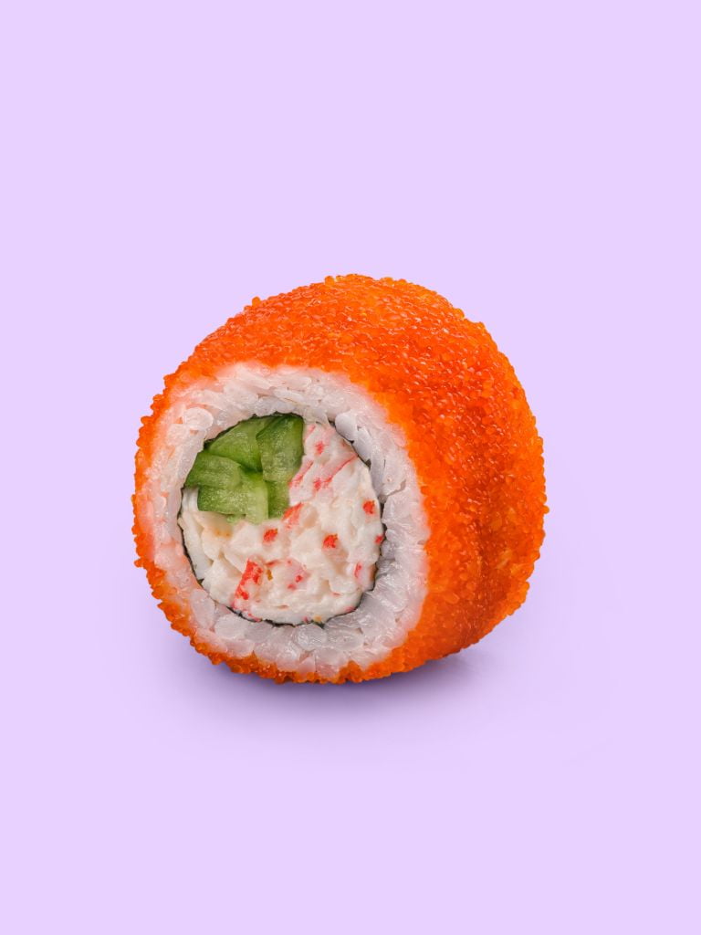 Ролл «Калифорния» при заказе от 990 ₽ в приложении