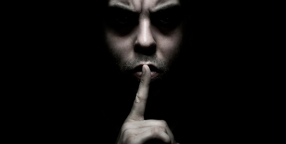 на прохождение перфоманс-квеста с актёрами «По ту сторону» в любой день с 12:00 до 21:00