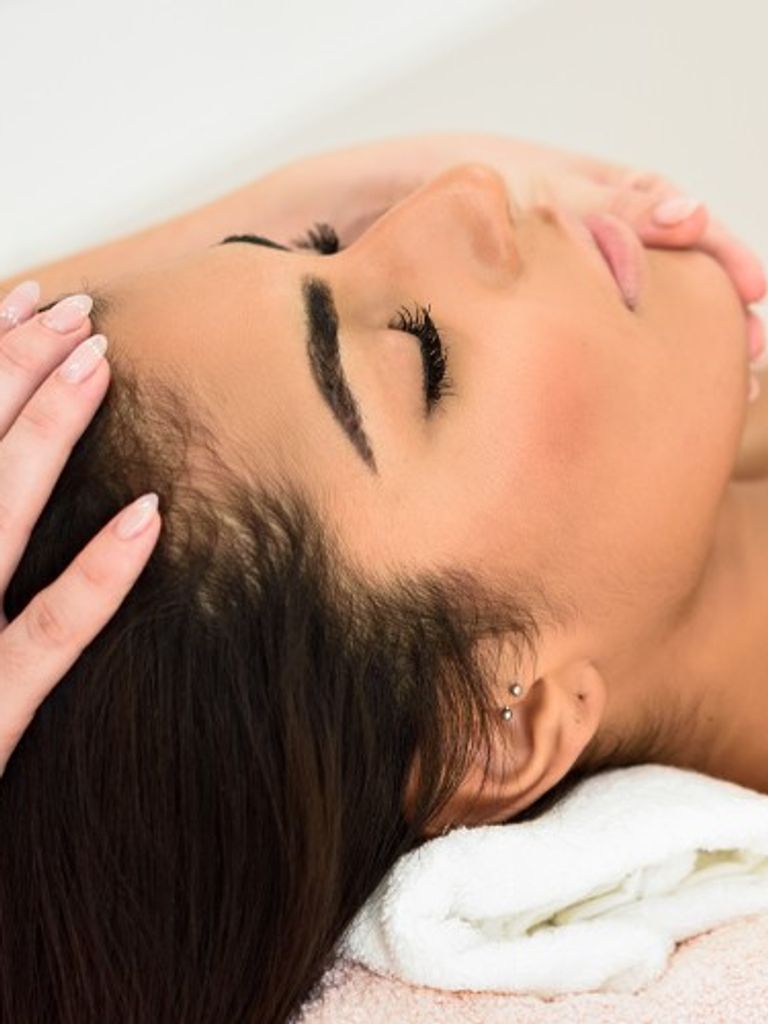 Медовый пилинг + массаж лица