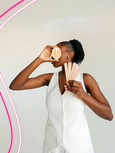 Восковая депиляция Skins: бикини + подмышки + ноги до колен