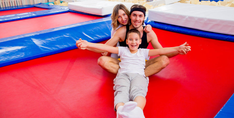 на 3 часа посещения батутного парка в будний день