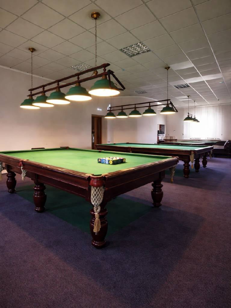Игра в бильярд