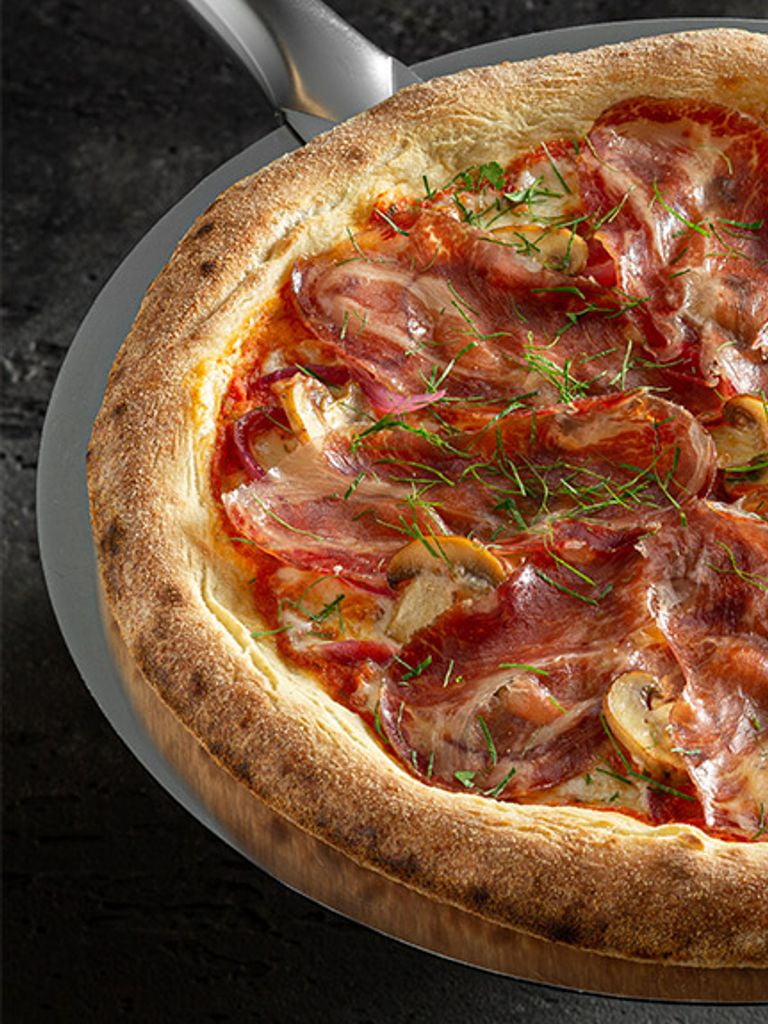 Меню пиццы и безалкогольные напитки