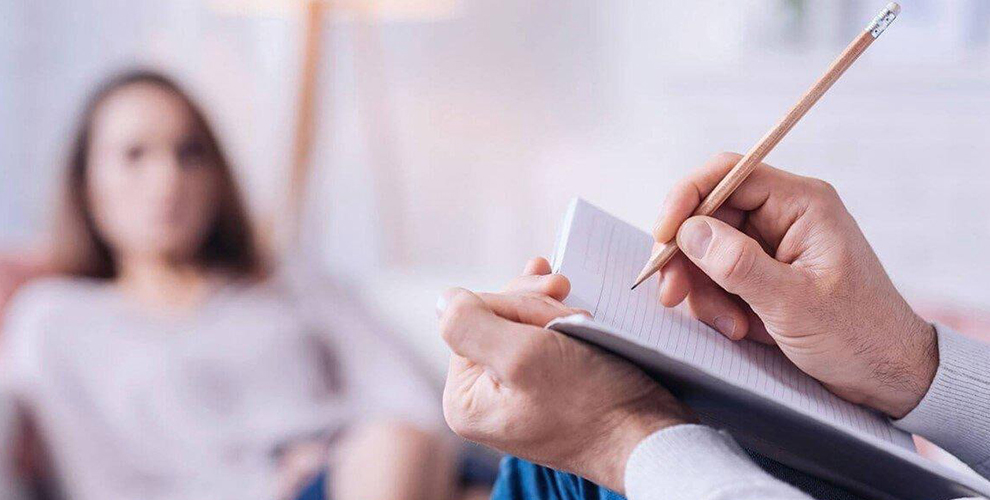 индивидуальную первичную консультацию ведического психолога, 45 мин.